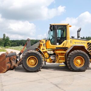 Volvo L90F BUCKET + FORKS