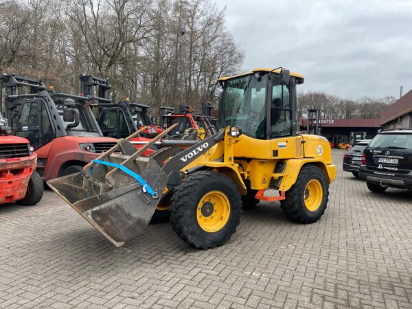 Volvo L30G