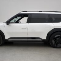 Kia EV9 AWD 385hp GT-Line 7-Seats Pano Head Up - Image 56