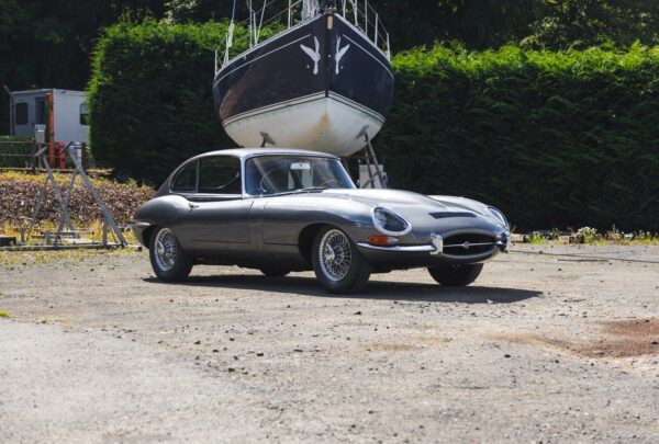 Jaguar E-Type Series 1 4.2 2+2 FHC 1966