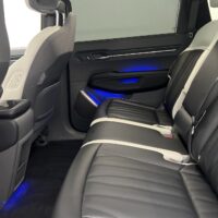 Kia EV9 AWD 385hp GT-Line 7-Seats Pano Head Up - Image 18