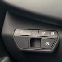 Kia EV9 AWD 385hp GT-Line 7-Seats Pano Head Up - Image 10