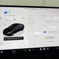 Tesla Model 3 Long Range AWD - Image 28