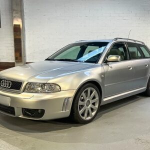 Audi RS4 B5 2021
