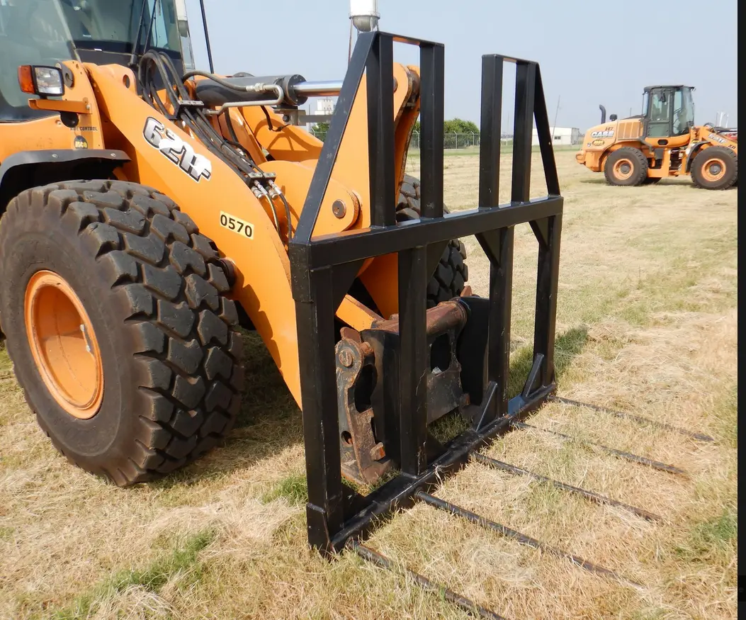 2014 Case 621F wheel loader - Image 11