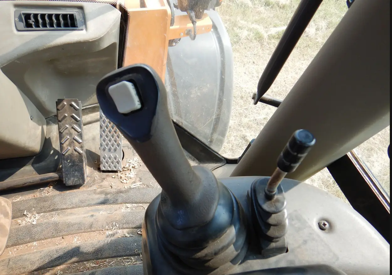 2014 Case 621F wheel loader - Image 28