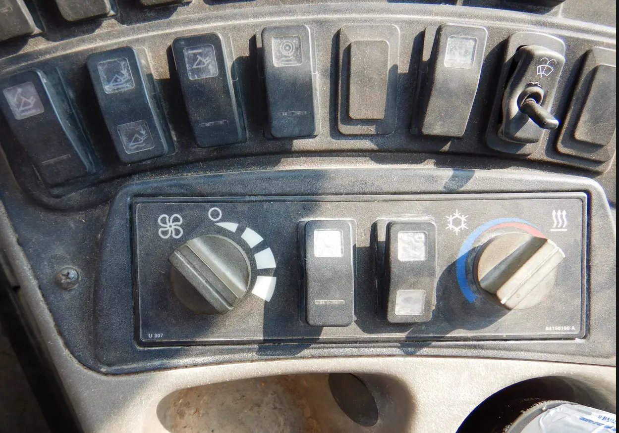 2014 Case 621F wheel loader - Image 33