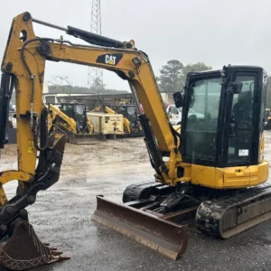 2017 Caterpillar 305E2 mini excavator