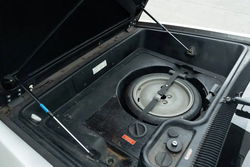 1981 DeLorean DMC-12 - Image 11