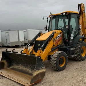 2022 JCB 3CX 15HFCE backhoe $62,700