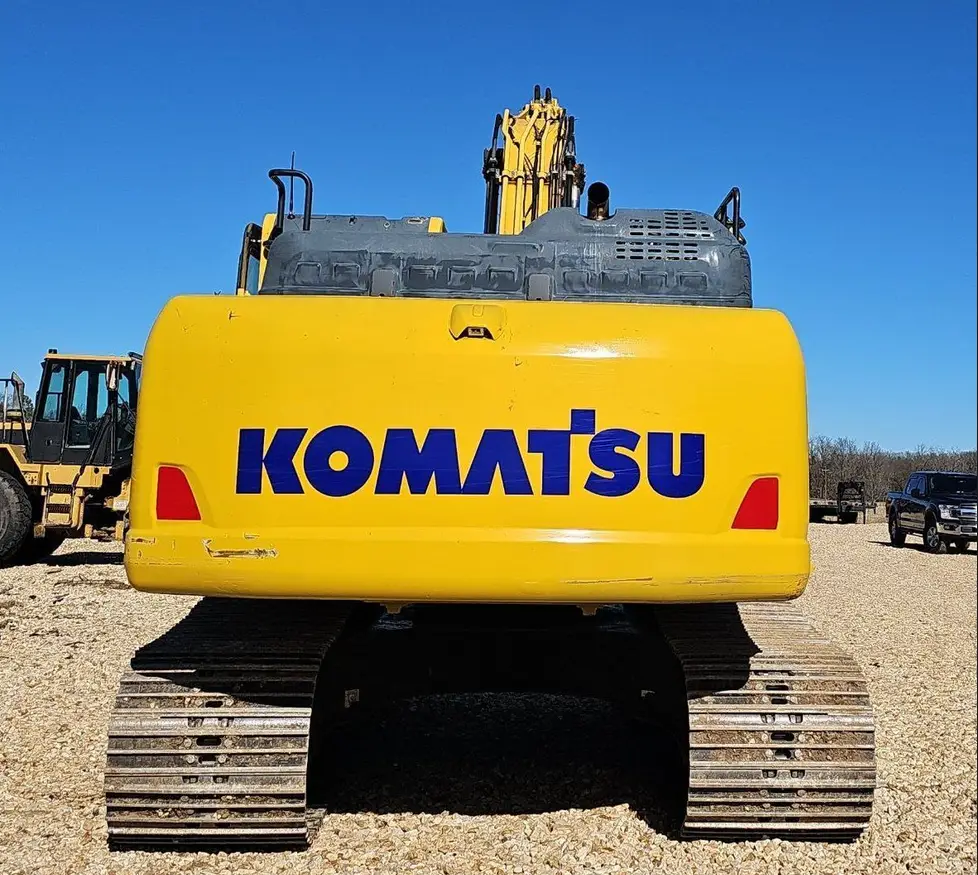 2019 Komatsu PC210LC-11 excavator - Image 6