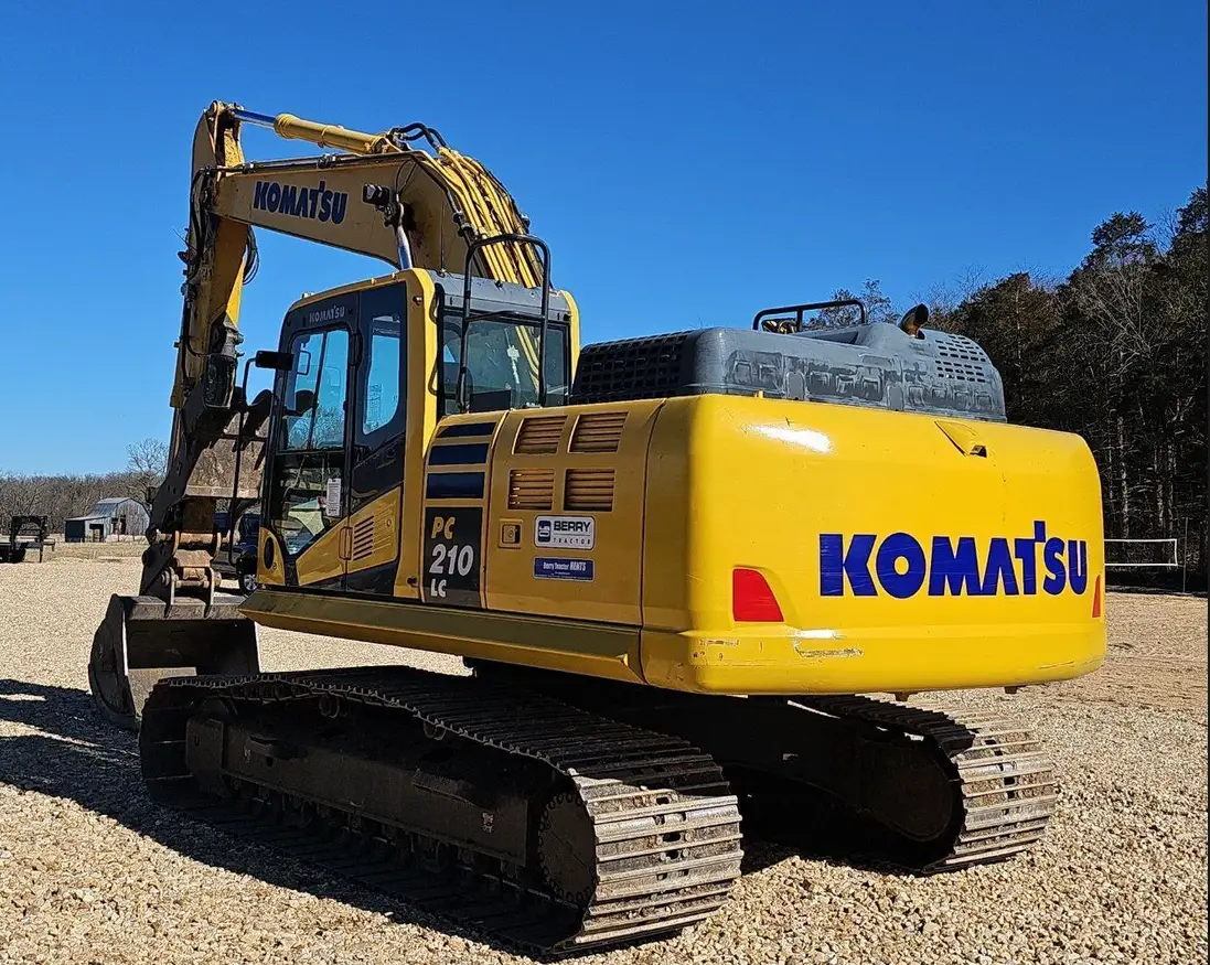 2019 Komatsu PC210LC-11 excavator - Image 7