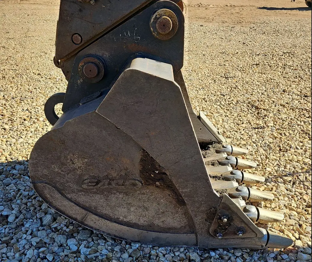 2019 Komatsu PC210LC-11 excavator - Image 10