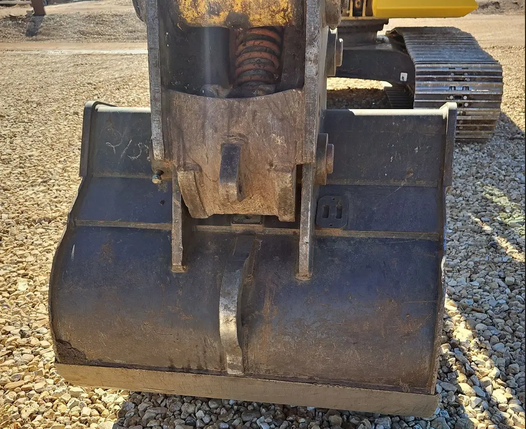 2019 Komatsu PC210LC-11 excavator - Image 11