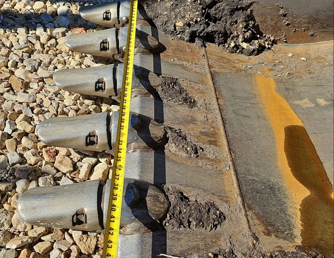 2019 Komatsu PC210LC-11 excavator - Image 14