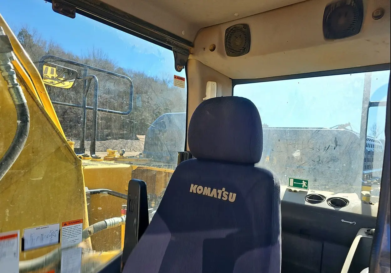 2019 Komatsu PC210LC-11 excavator - Image 30