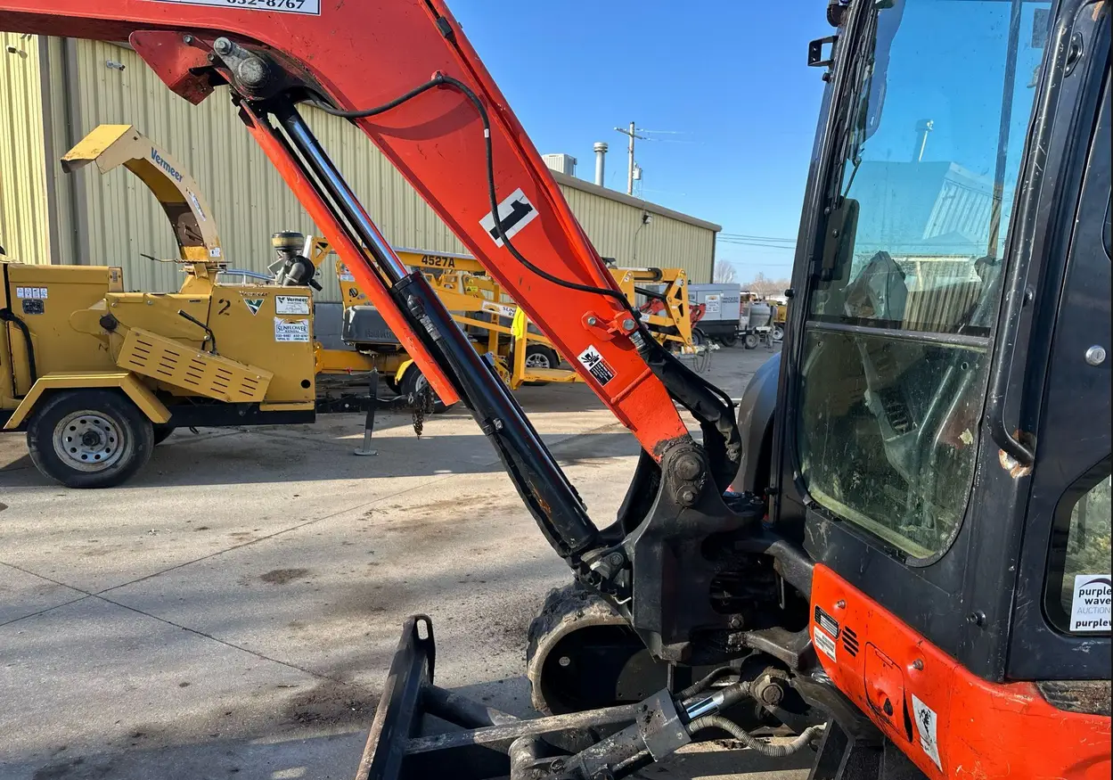 2019 Kubota KX040-4 mini excavator - Image 10