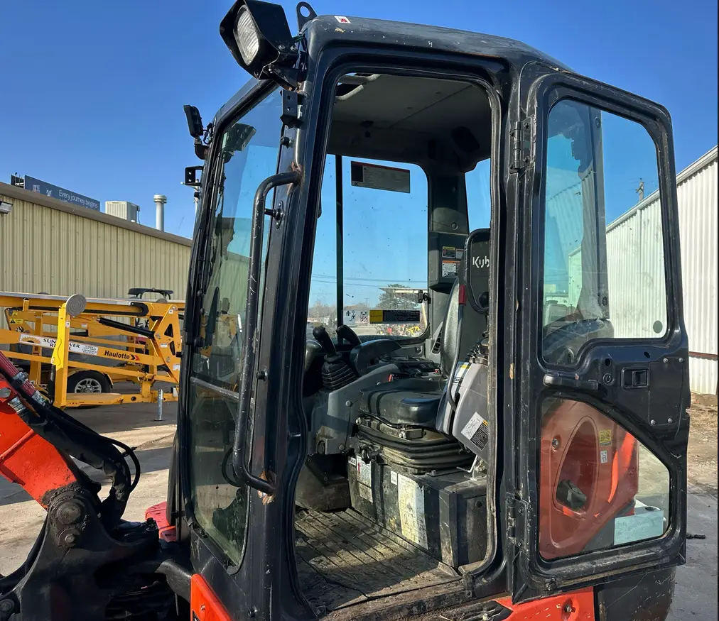 2019 Kubota KX040-4 mini excavator - Image 19