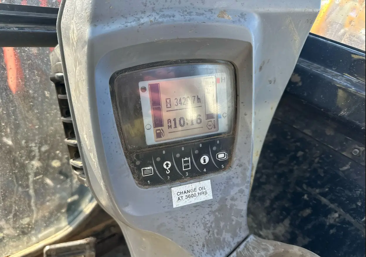 2019 Kubota KX040-4 mini excavator - Image 25