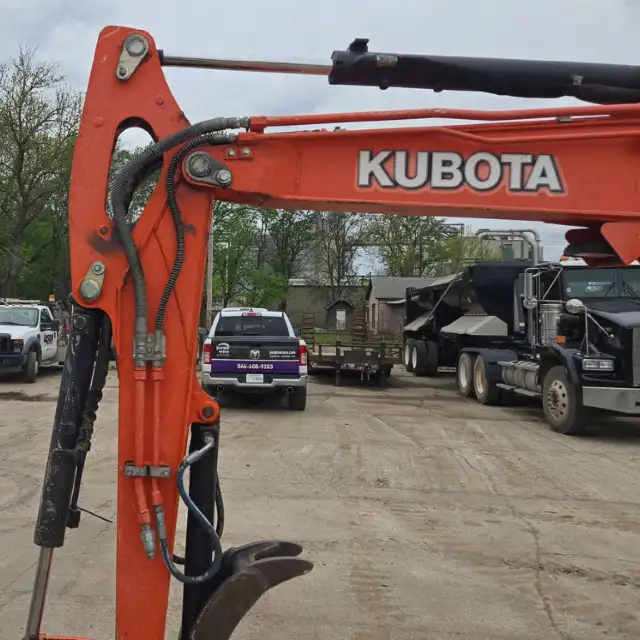2014 Kubota KX040–4 mini excavator - Image 13