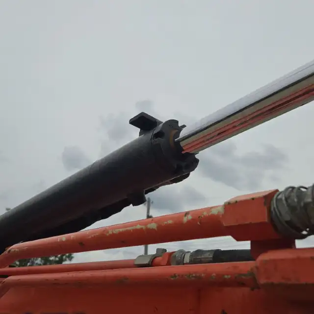 2014 Kubota KX040–4 mini excavator - Image 22