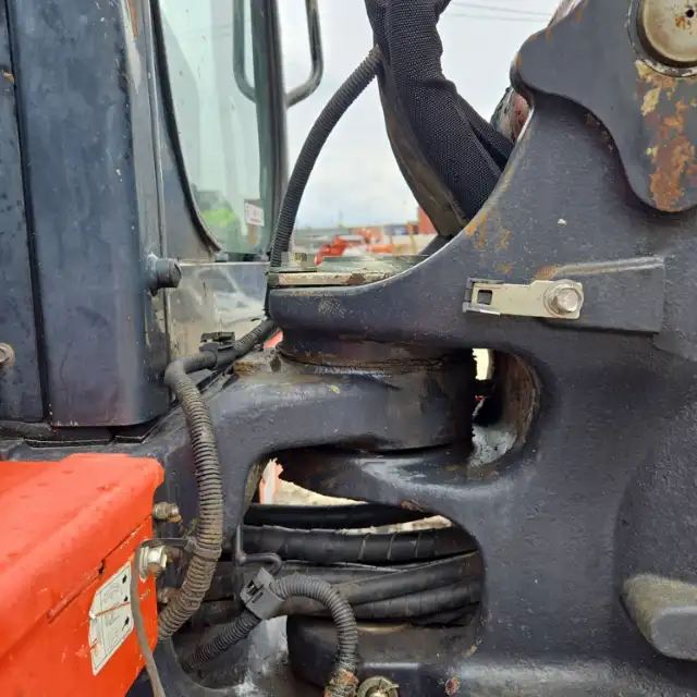 2014 Kubota KX040–4 mini excavator - Image 25