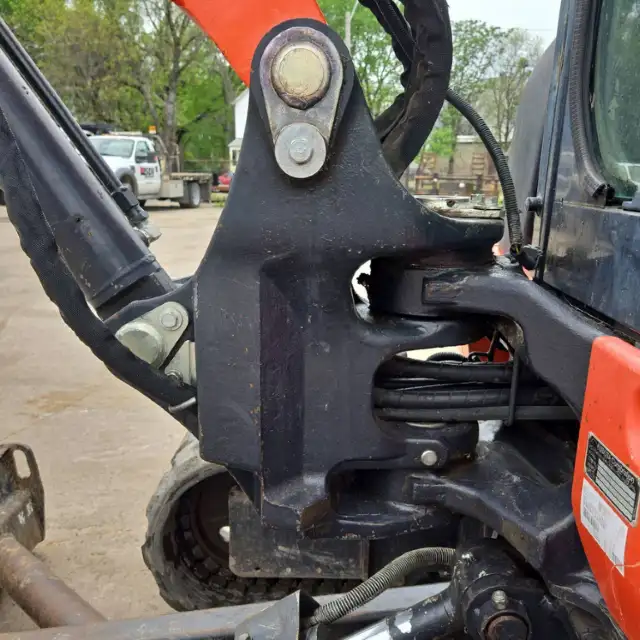 2014 Kubota KX040–4 mini excavator - Image 28