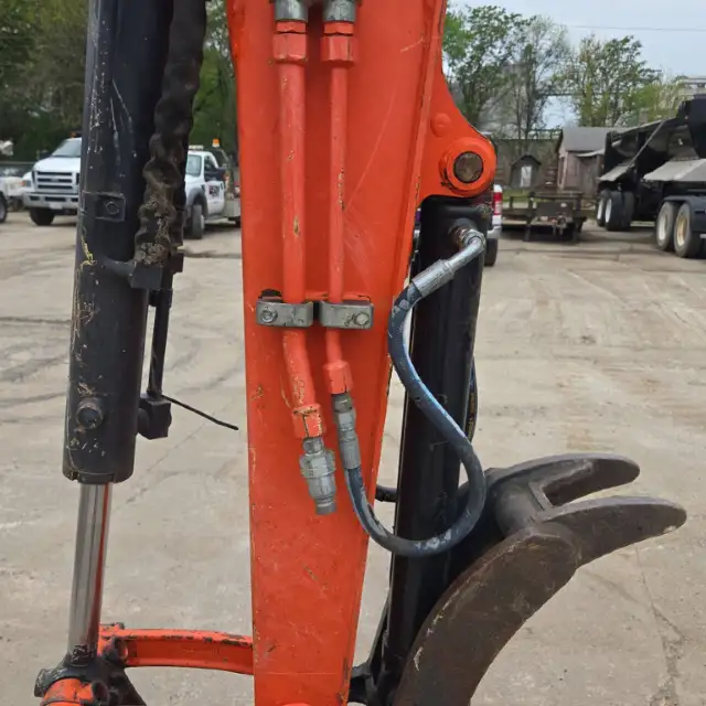 2014 Kubota KX040–4 mini excavator - Image 29