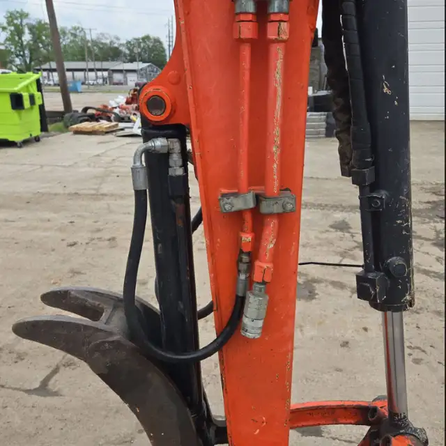 2014 Kubota KX040–4 mini excavator - Image 30