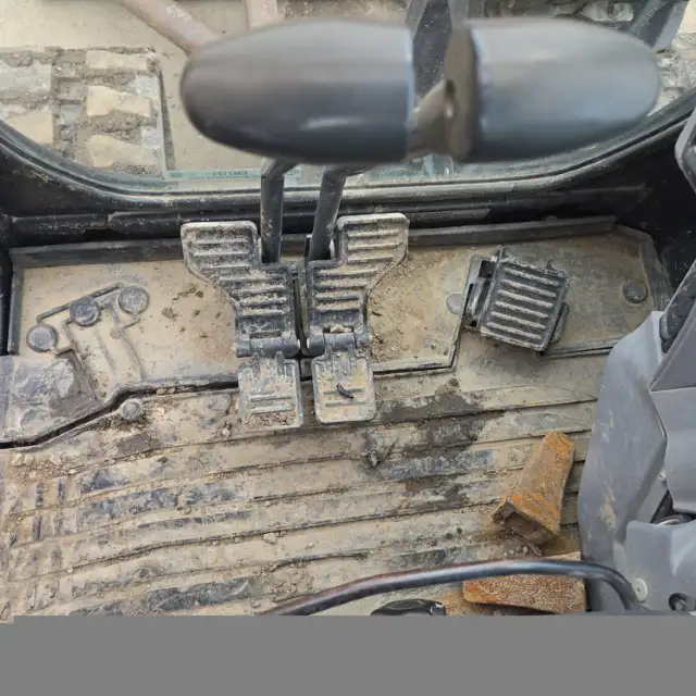 2014 Kubota KX040–4 mini excavator - Image 52