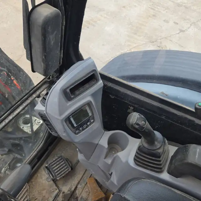 2014 Kubota KX040–4 mini excavator - Image 54