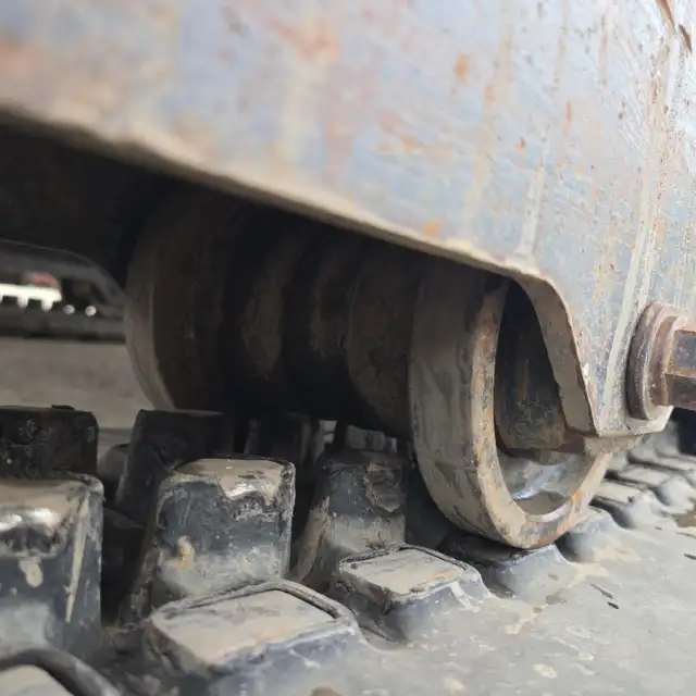 2014 Kubota KX040–4 mini excavator - Image 82