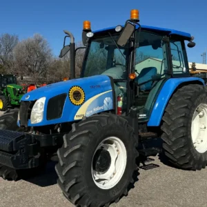 2012 New Holland T-5070 MFWD tractor
