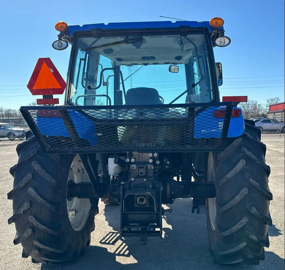2012 New Holland T-5070 MFWD tractor - Image 6