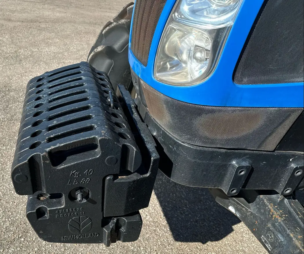 2012 New Holland T-5070 MFWD tractor - Image 12