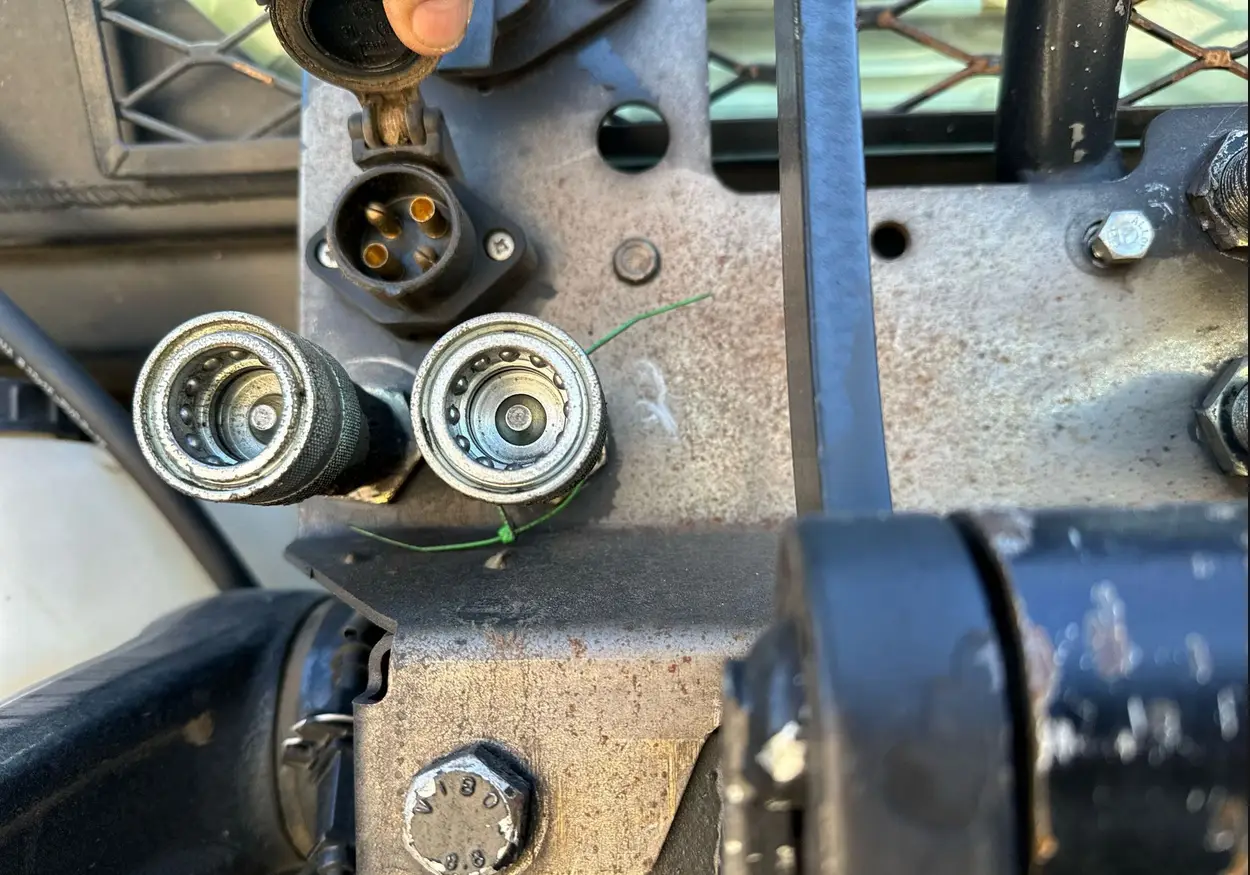 2012 New Holland T-5070 MFWD tractor - Image 21