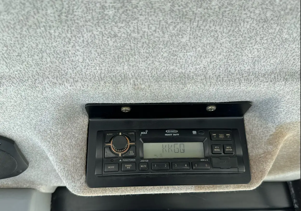 2012 New Holland T-5070 MFWD tractor - Image 34