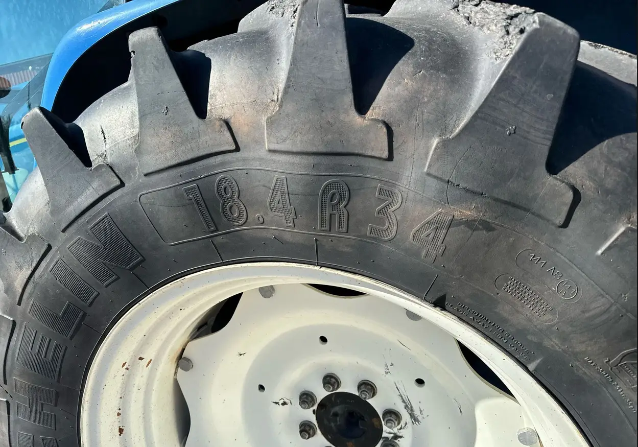 2012 New Holland T-5070 MFWD tractor - Image 51