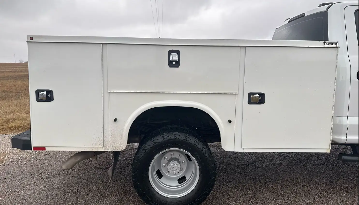 2021 Ford F350 Super Duty Crew Cab - Image 9