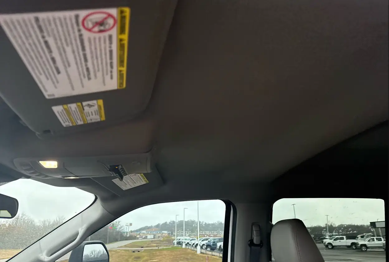 2021 Ford F350 Super Duty Crew Cab - Image 12