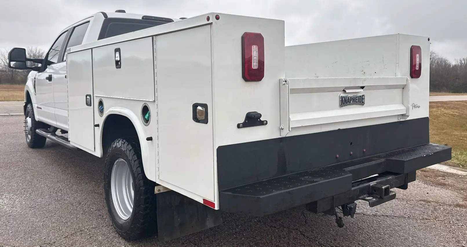 2021 Ford F350 Super Duty Crew Cab - Image 16