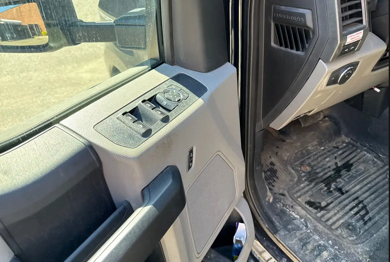 2021 Ford F350 Super Duty SuperCab - Image 73