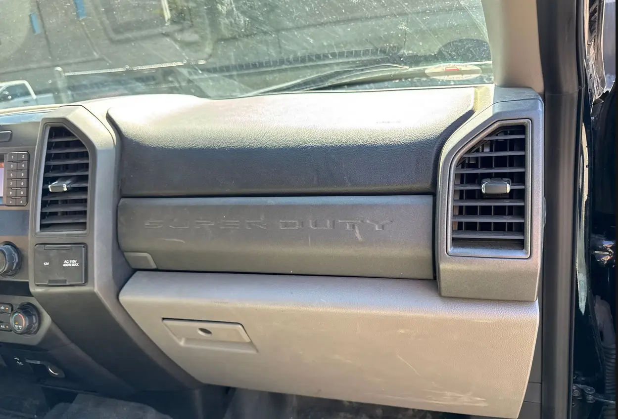 2021 Ford F350 Super Duty SuperCab - Image 34