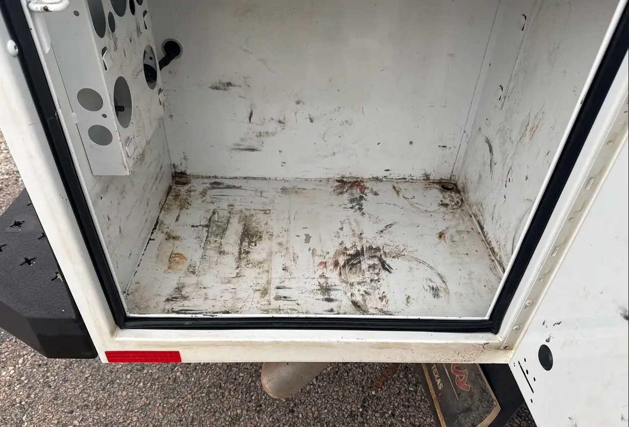 2021 Ford F350 Super Duty Crew Cab - Image 29