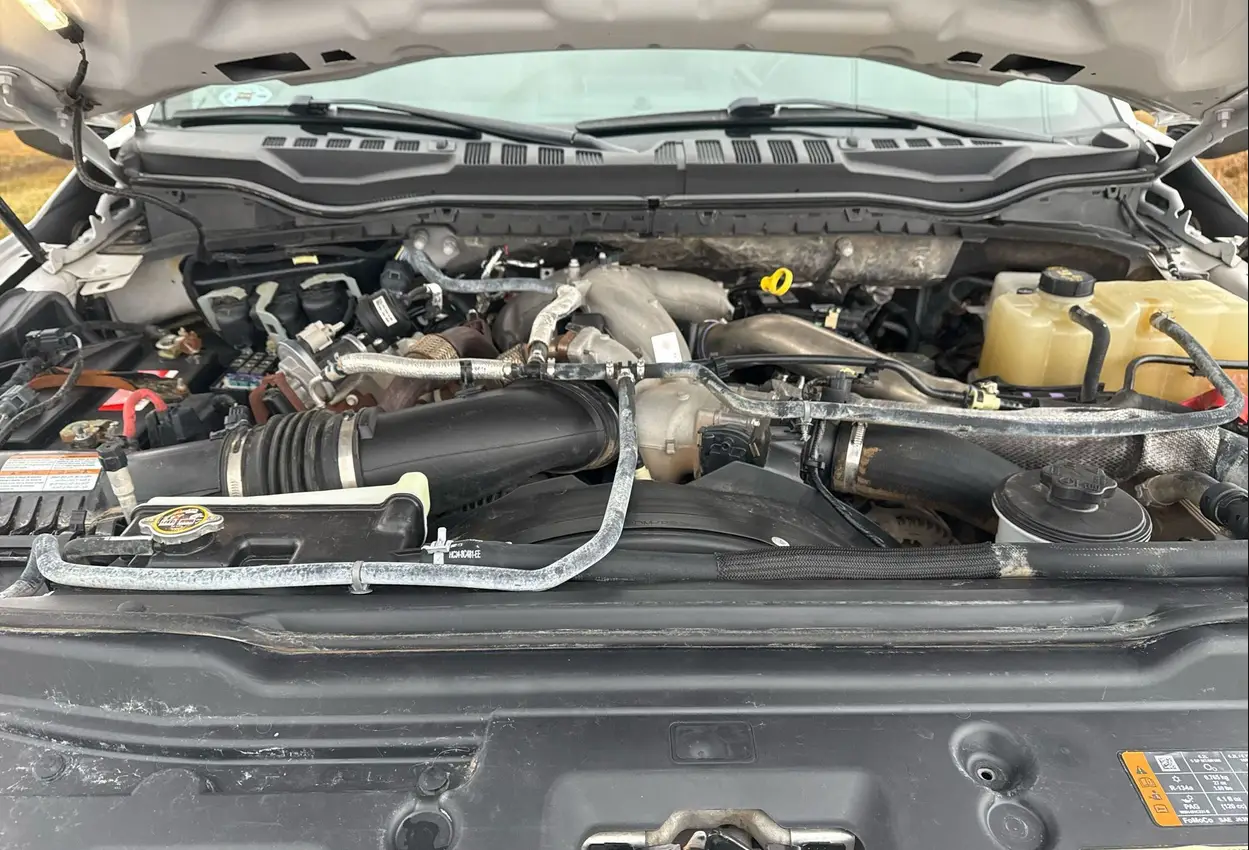 2021 Ford F350 Super Duty Crew Cab - Image 30