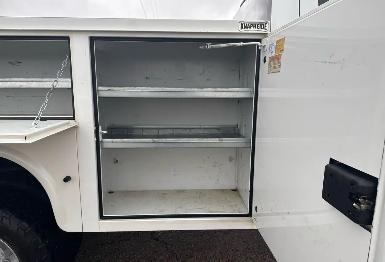 2021 Ford F350 Super Duty Crew Cab - Image 44