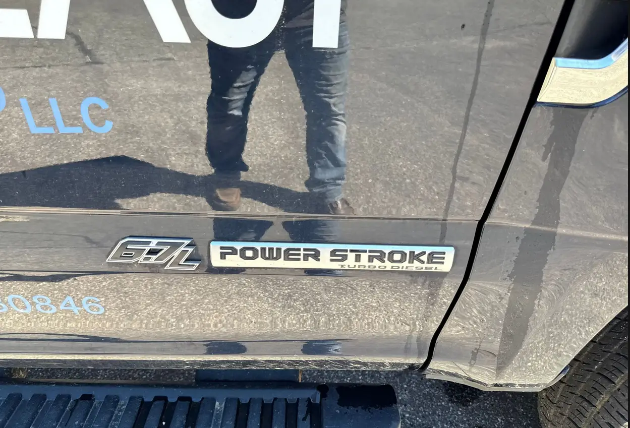 2021 Ford F350 Super Duty SuperCab - Image 38