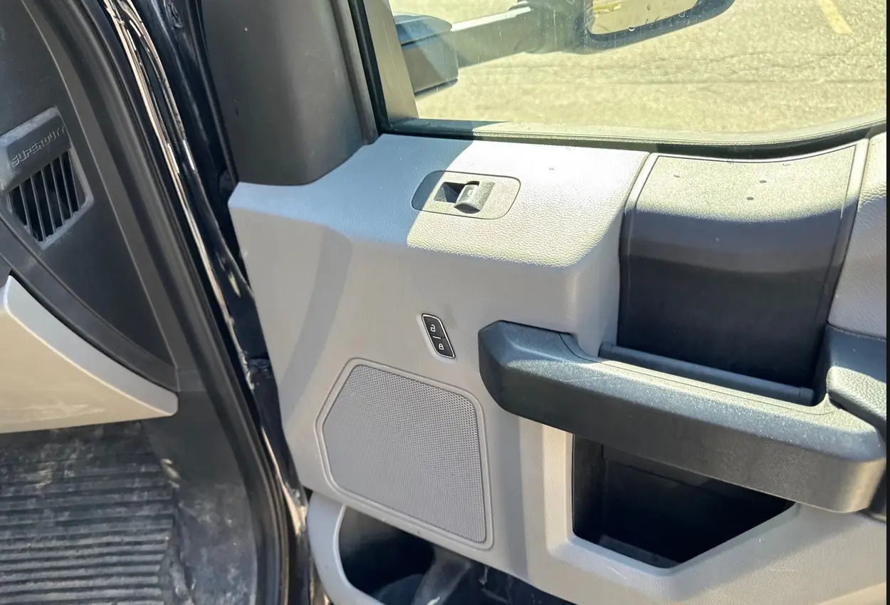 2021 Ford F350 Super Duty SuperCab - Image 106