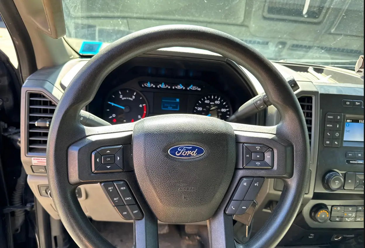 2021 Ford F350 Super Duty SuperCab - Image 14