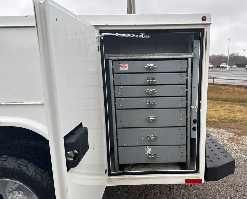 2021 Ford F350 Super Duty Crew Cab - Image 79